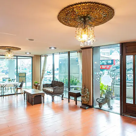 Sk Boutique Mahanakhon-3